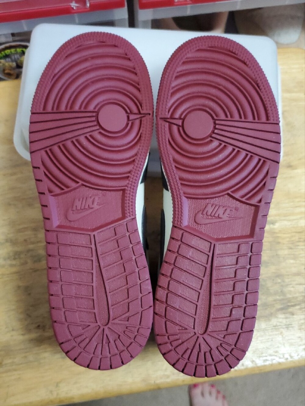 Nike Air Jordan 1 High - Picture 5 of 6